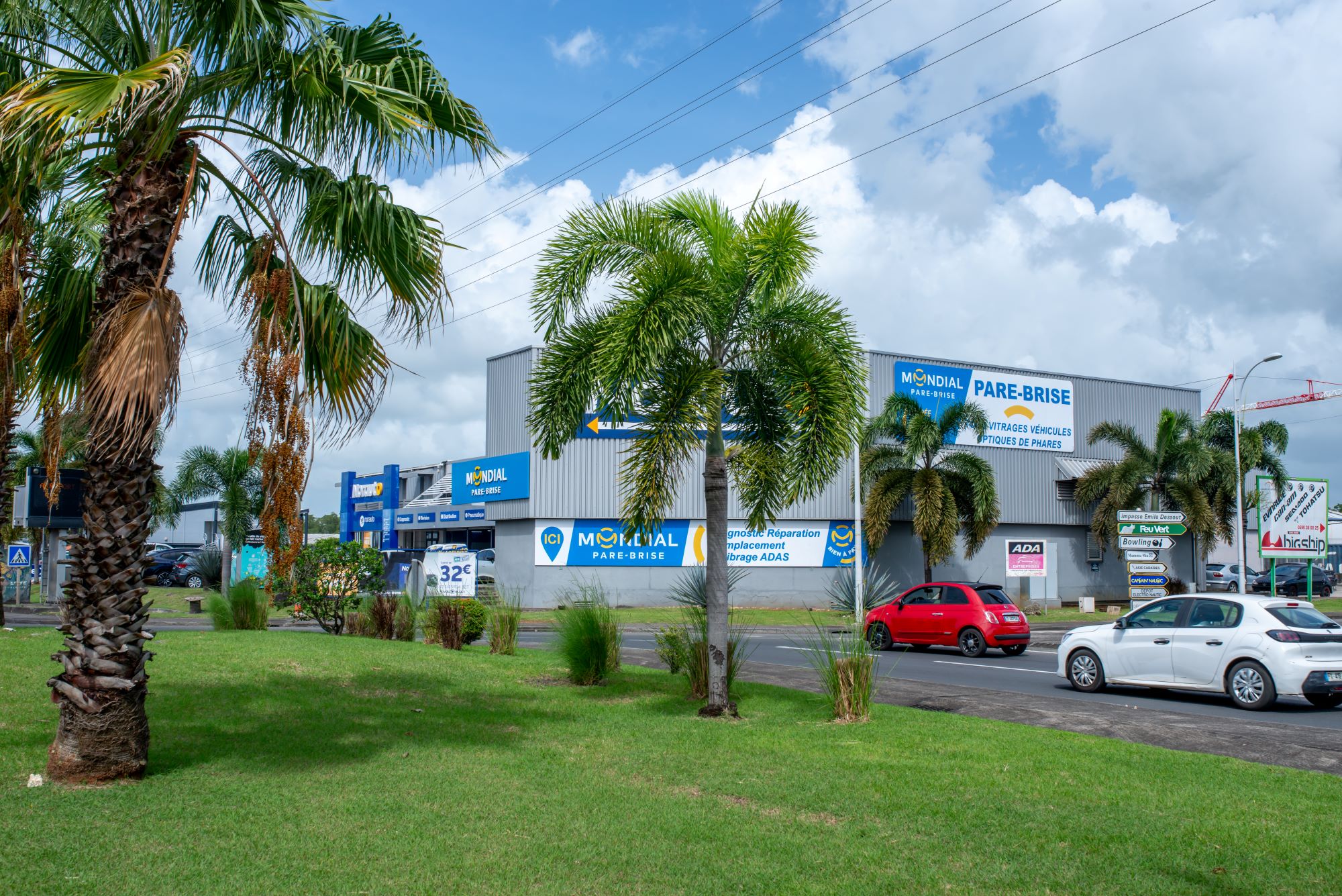 Mondial pare brise 72 dpi-88