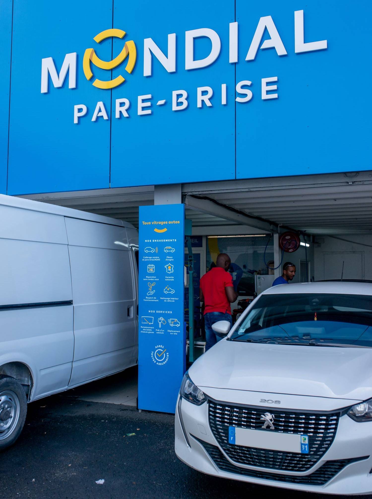 Mondial-pare-brise-72-dpi-26 (1)